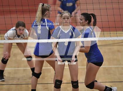 Thumbnail 3 in Santa Margarita @ JSerra Catholic photogallery.