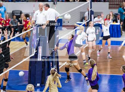 Thumbnail 3 in Eagle Valley vs. Holy Family (CHSAA 4A Playoff) photogallery.