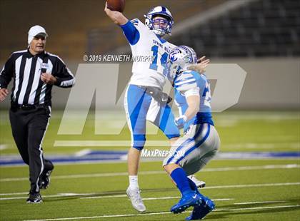 Thumbnail 3 in Connally vs. Spring Hill (UIL Area 4A Region II Playoff) photogallery.