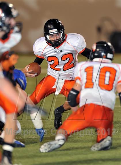 Thumbnail 1 in Gunter vs. Nocona (UIL 2A Division 2 Semifinal Playoff) photogallery.