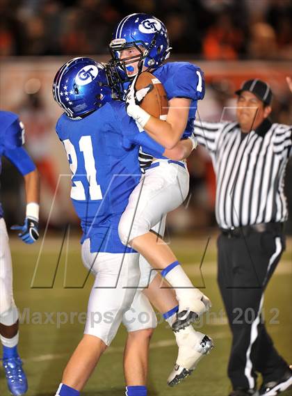 Thumbnail 3 in Gunter vs. Nocona (UIL 2A Division 2 Semifinal Playoff) photogallery.