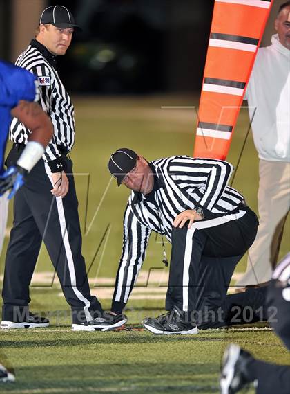 Thumbnail 1 in Gunter vs. Nocona (UIL 2A Division 2 Semifinal Playoff) photogallery.