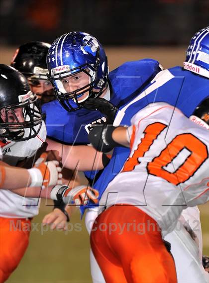 Thumbnail 1 in Gunter vs. Nocona (UIL 2A Division 2 Semifinal Playoff) photogallery.