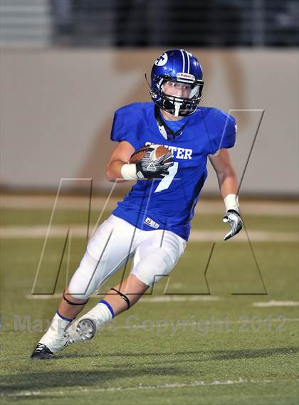 Thumbnail 3 in Gunter vs. Nocona (UIL 2A Division 2 Semifinal Playoff) photogallery.