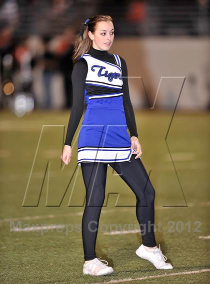 Thumbnail 1 in Gunter vs. Nocona (UIL 2A Division 2 Semifinal Playoff) photogallery.