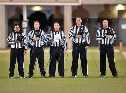 Thumbnail 3 in Gunter vs. Nocona (UIL 2A Division 2 Semifinal Playoff) photogallery.
