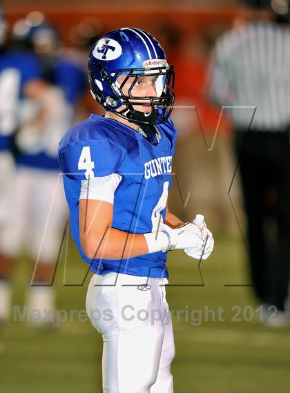 Thumbnail 2 in Gunter vs. Nocona (UIL 2A Division 2 Semifinal Playoff) photogallery.