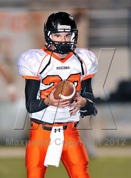 Thumbnail 1 in Gunter vs. Nocona (UIL 2A Division 2 Semifinal Playoff) photogallery.