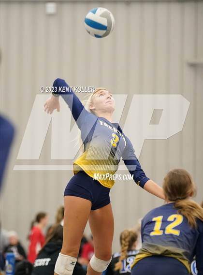 Thumbnail 3 in Brighton vs. Trenton photogallery.