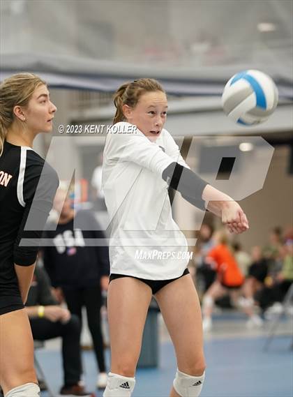 Thumbnail 2 in Brighton vs. Trenton photogallery.