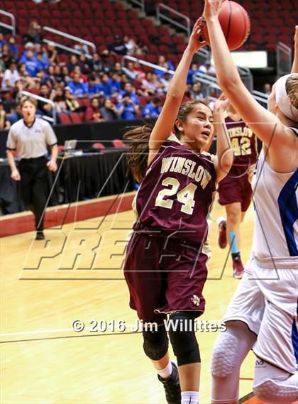 Thumbnail 2 in Valley Christian vs. Winslow  (AIA D3 Quarterfinal) photogallery.