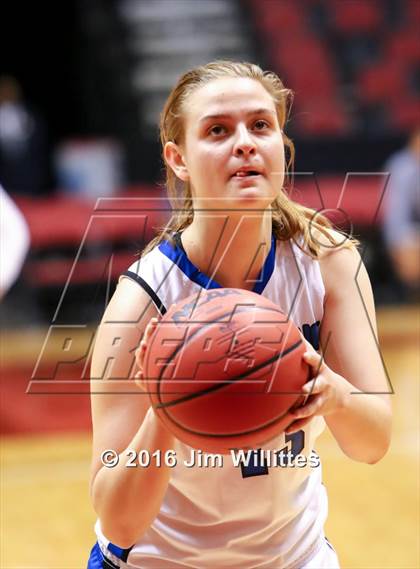 Thumbnail 1 in Valley Christian vs. Winslow  (AIA D3 Quarterfinal) photogallery.