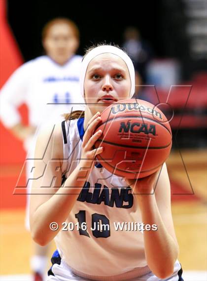 Thumbnail 3 in Valley Christian vs. Winslow  (AIA D3 Quarterfinal) photogallery.