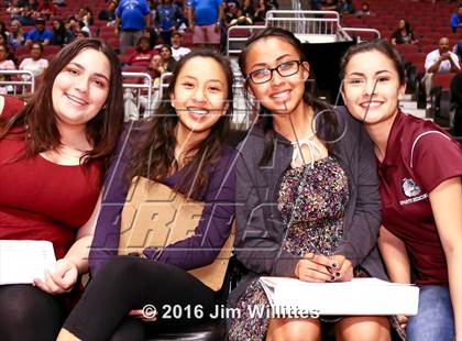 Thumbnail 2 in Valley Christian vs. Winslow  (AIA D3 Quarterfinal) photogallery.