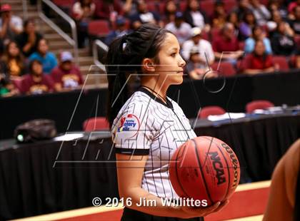 Thumbnail 1 in Valley Christian vs. Winslow  (AIA D3 Quarterfinal) photogallery.