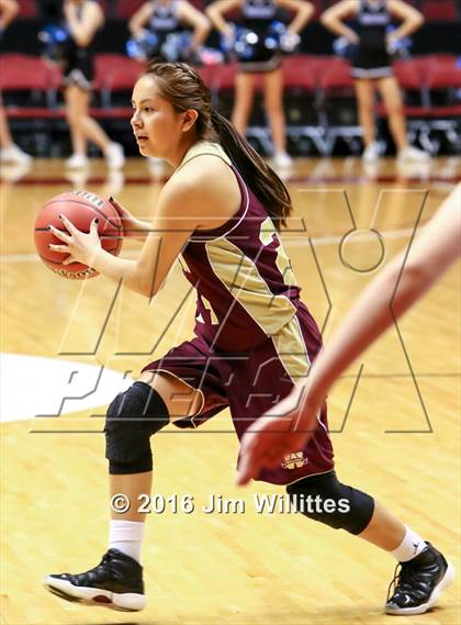 Thumbnail 2 in Valley Christian vs. Winslow  (AIA D3 Quarterfinal) photogallery.