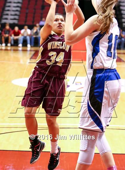 Thumbnail 1 in Valley Christian vs. Winslow  (AIA D3 Quarterfinal) photogallery.