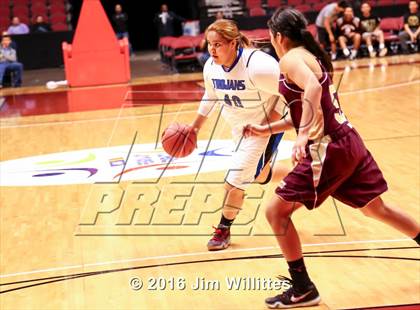 Thumbnail 3 in Valley Christian vs. Winslow  (AIA D3 Quarterfinal) photogallery.