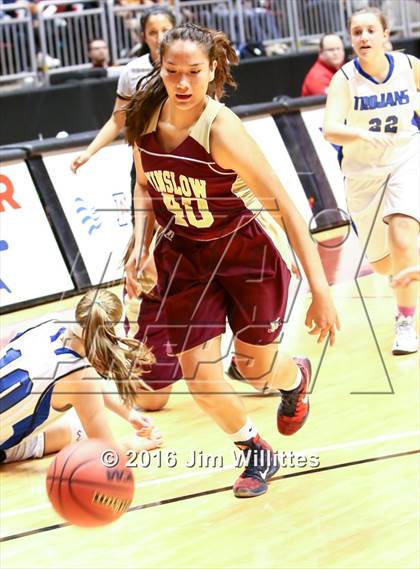 Thumbnail 3 in Valley Christian vs. Winslow  (AIA D3 Quarterfinal) photogallery.