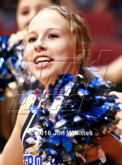 Thumbnail 3 in Valley Christian vs. Winslow  (AIA D3 Quarterfinal) photogallery.