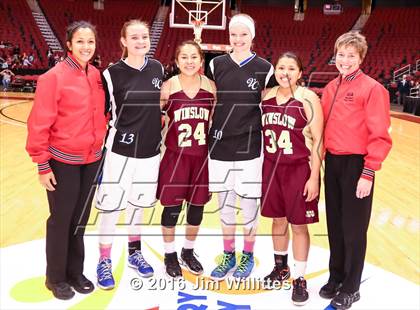 Thumbnail 1 in Valley Christian vs. Winslow  (AIA D3 Quarterfinal) photogallery.