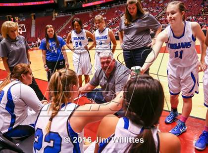 Thumbnail 3 in Valley Christian vs. Winslow  (AIA D3 Quarterfinal) photogallery.