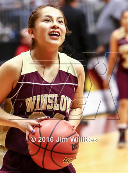 Thumbnail 3 in Valley Christian vs. Winslow  (AIA D3 Quarterfinal) photogallery.