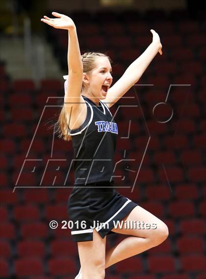 Thumbnail 3 in Valley Christian vs. Winslow  (AIA D3 Quarterfinal) photogallery.