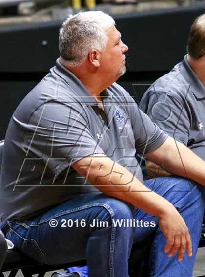 Thumbnail 1 in Valley Christian vs. Winslow  (AIA D3 Quarterfinal) photogallery.