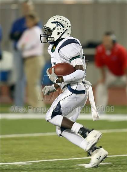 Thumbnail 1 in McNeil @ Leander photogallery.