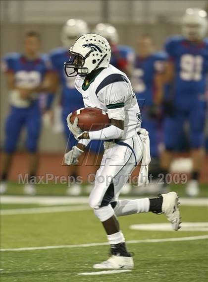 Thumbnail 3 in McNeil @ Leander photogallery.