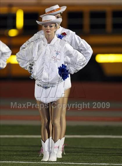 Thumbnail 3 in McNeil @ Leander photogallery.