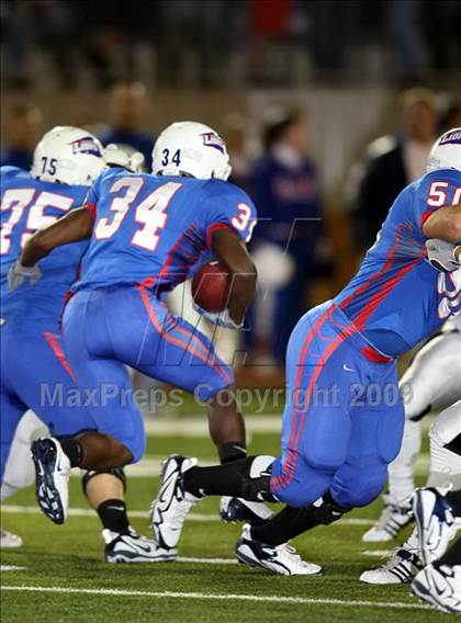 Thumbnail 2 in McNeil @ Leander photogallery.
