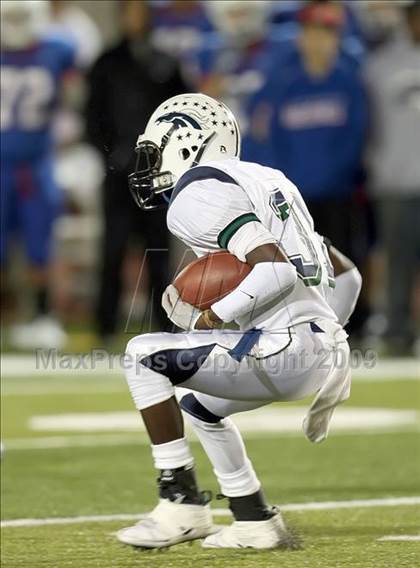 Thumbnail 3 in McNeil @ Leander photogallery.