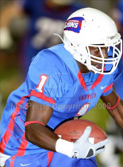 Thumbnail 1 in McNeil @ Leander photogallery.