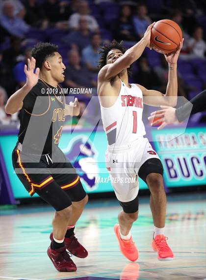 Thumbnail 3 in Archbishop Stepinac vs O'Dea (City of Palms Classic) photogallery.