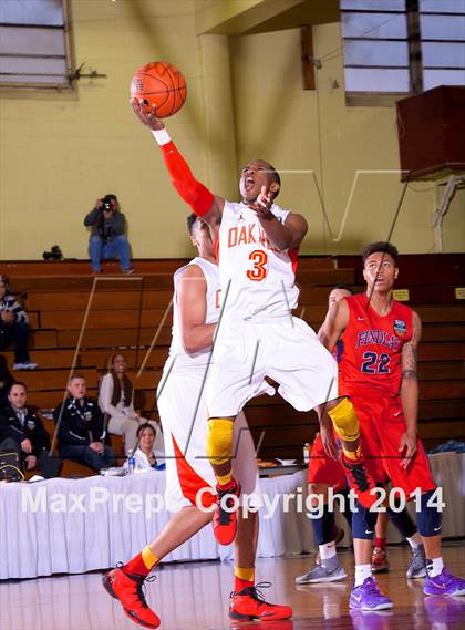 Thumbnail 2 in Oak Hill Academy vs. Findlay Prep (Dick's Sporting Goods National Tournament) photogallery.