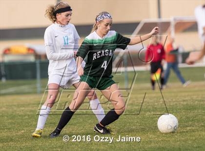 Thumbnail 3 in Johnson [Claudia Taylor] vs Reagan [Ronald]  photogallery.