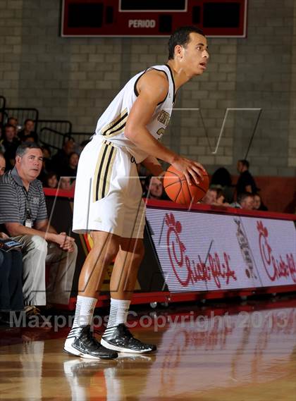 Thumbnail 3 in Brethren Christian vs. Servite (Nike Extravaganza) photogallery.