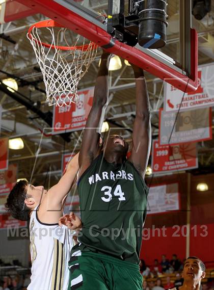 Thumbnail 3 in Brethren Christian vs. Servite (Nike Extravaganza) photogallery.
