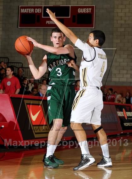 Thumbnail 2 in Brethren Christian vs. Servite (Nike Extravaganza) photogallery.