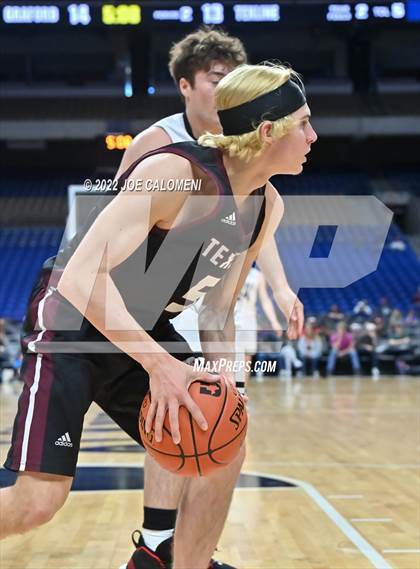 Thumbnail 1 in Graford vs Texline (UIL 1A State Final) photogallery.
