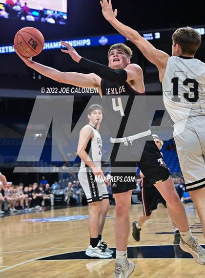 Thumbnail 2 in Graford vs Texline (UIL 1A State Final) photogallery.