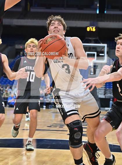 Thumbnail 2 in Graford vs Texline (UIL 1A State Final) photogallery.