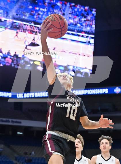 Thumbnail 3 in Graford vs Texline (UIL 1A State Final) photogallery.