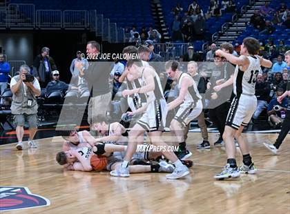 Thumbnail 1 in Graford vs Texline (UIL 1A State Final) photogallery.