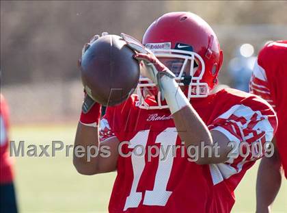 Thumbnail 1 in New Rochelle vs. North Rockland (Section 1 Class AA Final) photogallery.