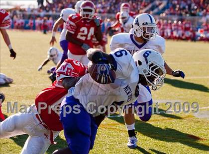Thumbnail 3 in New Rochelle vs. North Rockland (Section 1 Class AA Final) photogallery.