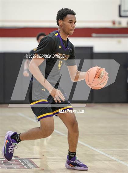 Thumbnail 1 in Hempstead vs Sewanhaka (Hoops for Hope Tournament) photogallery.