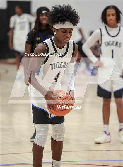 Thumbnail 1 in Hempstead vs Sewanhaka (Hoops for Hope Tournament) photogallery.